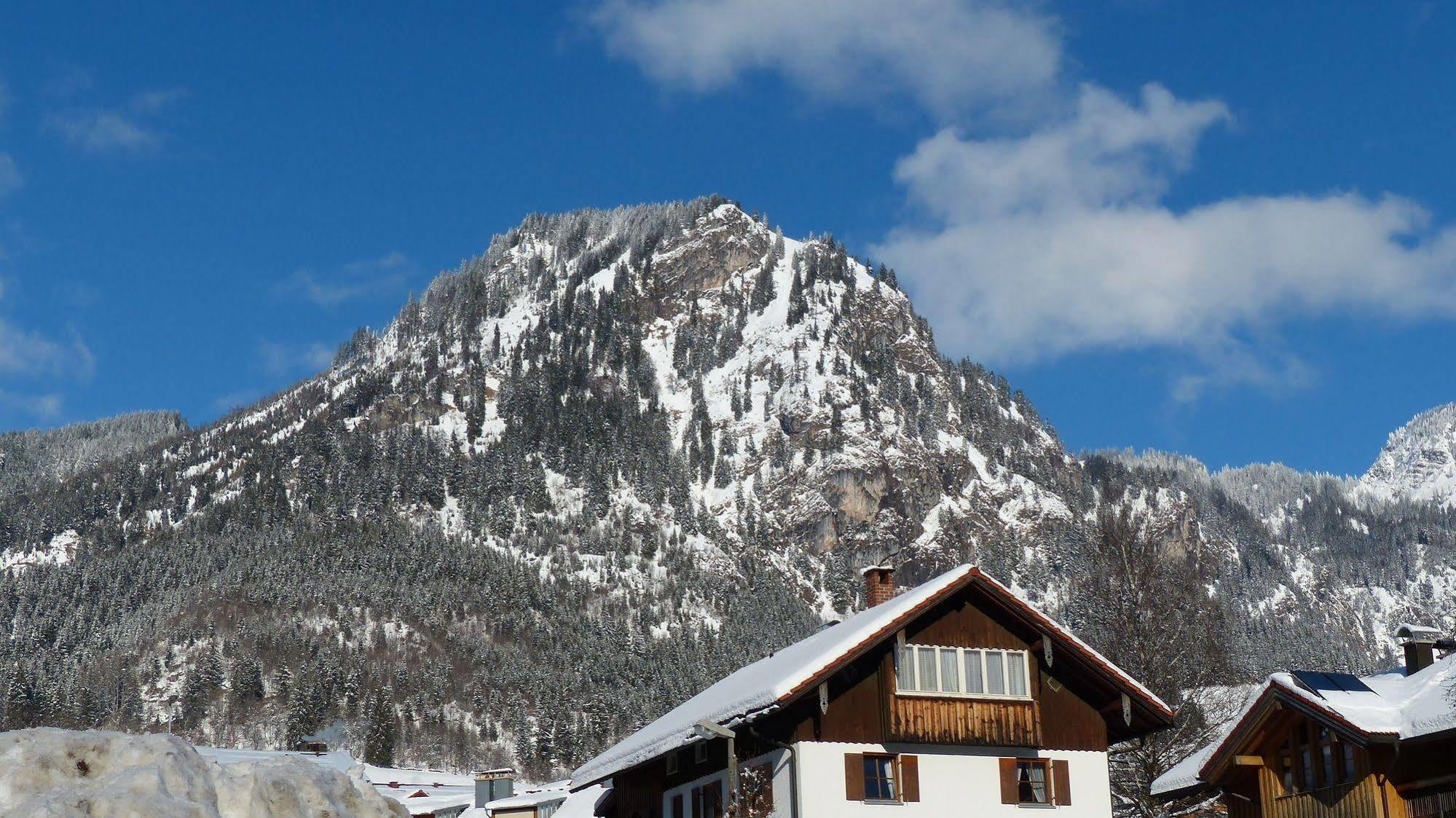 Hotel Restaurant Amadeus - Inclusive Skipass Und Vieles Mehr Bad Hindelang Exterior photo